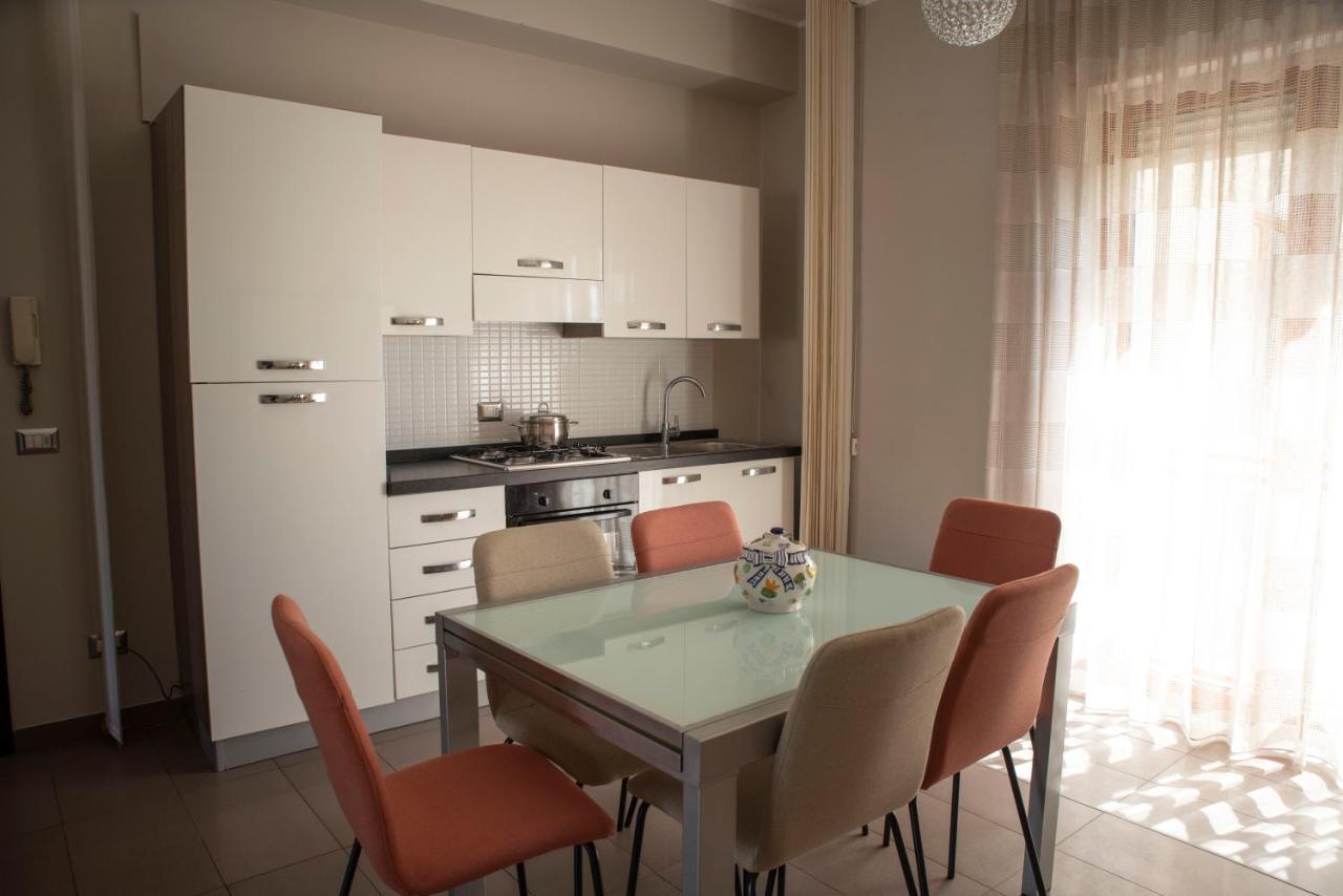 Come A Casa Panoramico E Centralissimo Apartment กานิกัตติ ภายนอก รูปภาพ