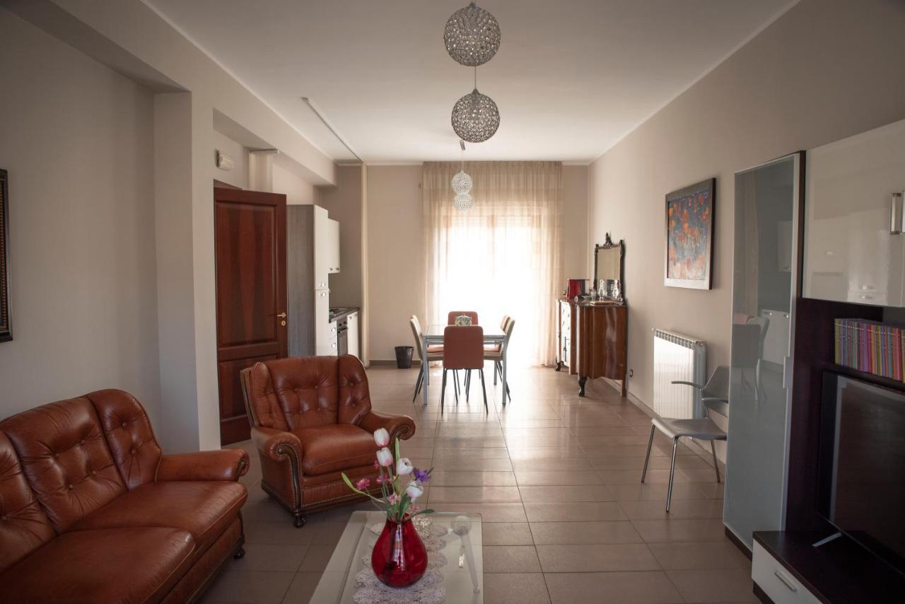 Come A Casa Panoramico E Centralissimo Apartment กานิกัตติ ภายนอก รูปภาพ
