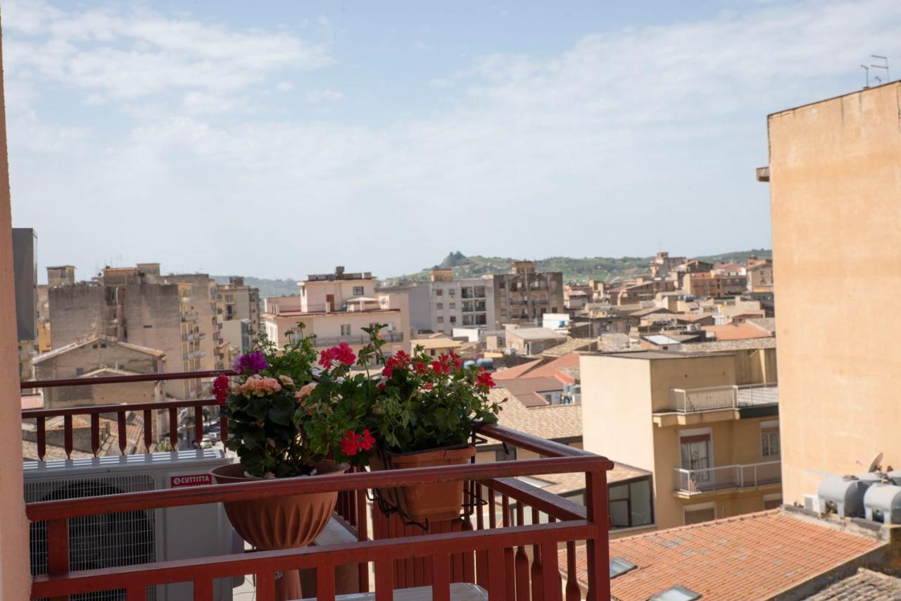Come A Casa Panoramico E Centralissimo Apartment กานิกัตติ ภายนอก รูปภาพ
